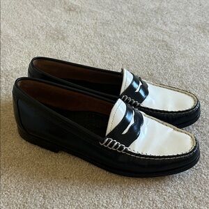 GH Bass Weejuns Whitney Black and White Loafers